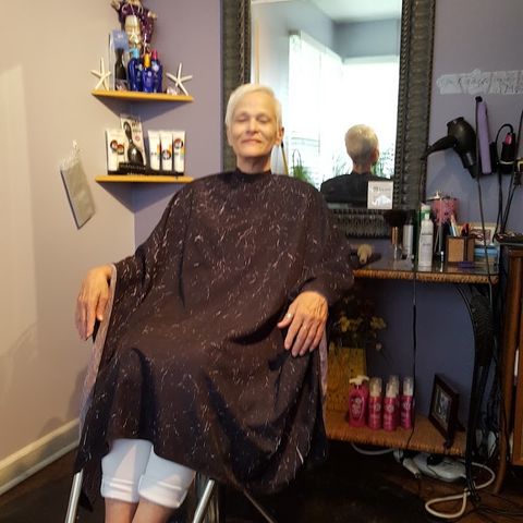 Mermaids Hair Salon, beauty salon in Greenwood, IN